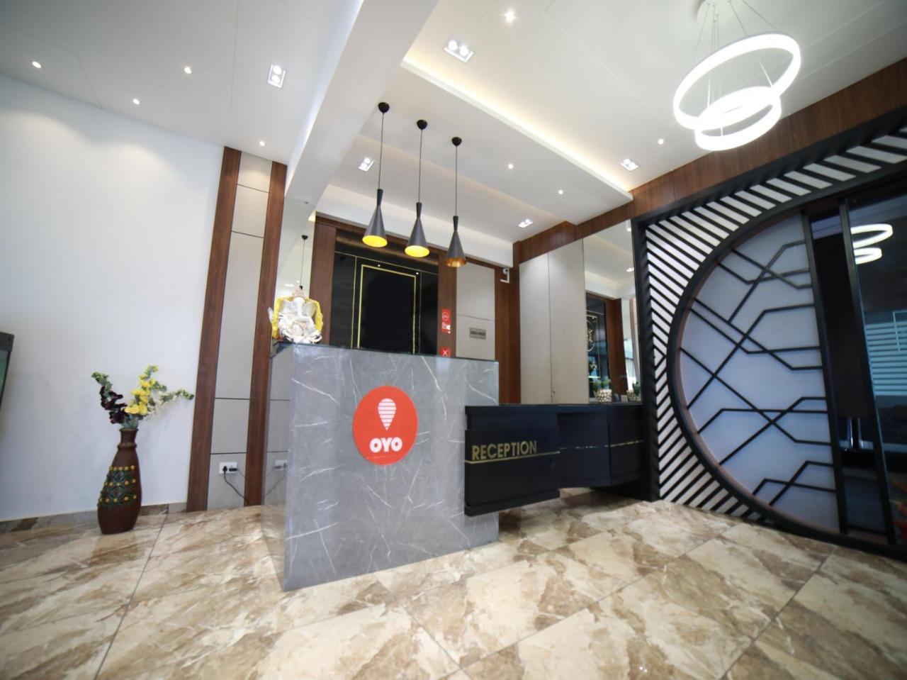Oyo 15561 Corporate Villa Jammu Exterior foto